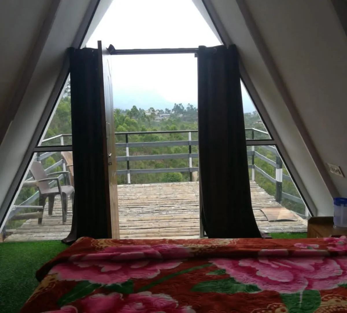Kanthalloor Nature Nest 0*,