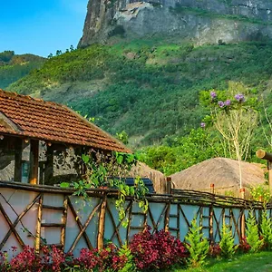 Deshadan Eco Valley - An Eco Friendly Mud House Kanthalloor